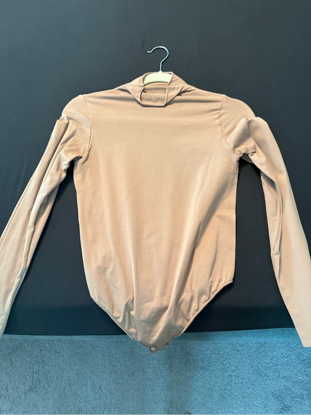 Skims Long Sleeve Bodysuit in Ochre